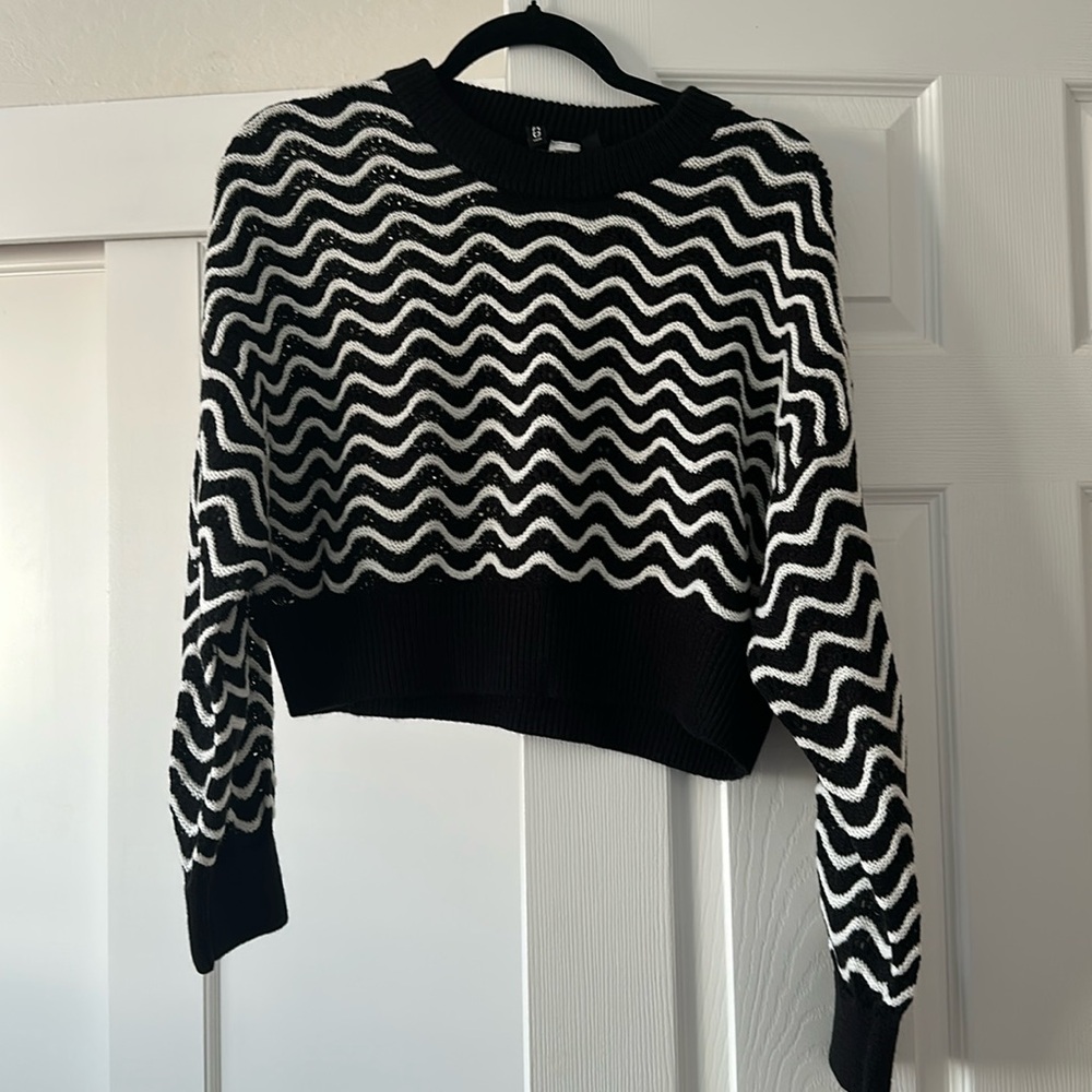 Crop sweater
